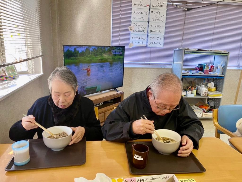 とろろ蕎麦のお昼ご飯