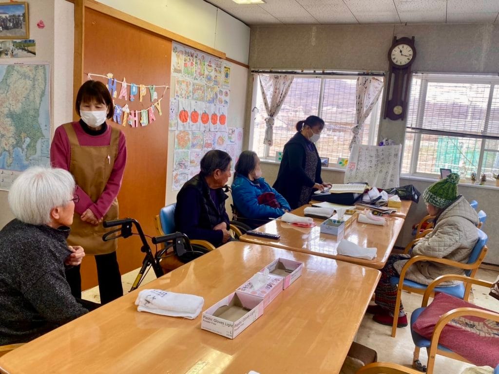 スタッフによる演奏